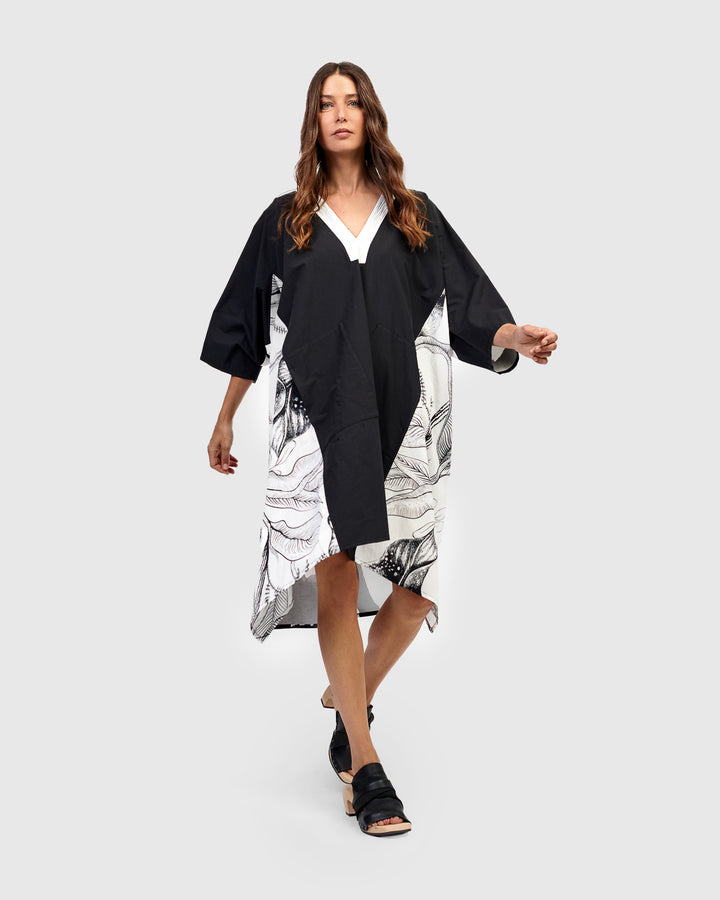 Urban Lagos Caftan, Botanica