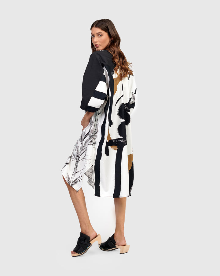 Urban Lagos Caftan, Botanica