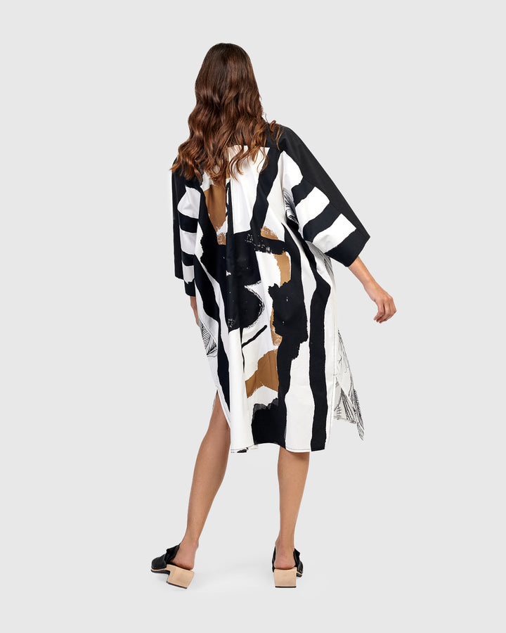 Urban Lagos Caftan, Botanica