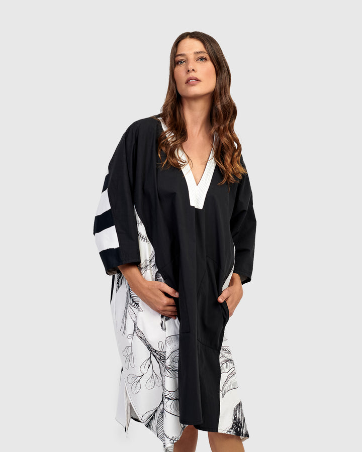 Urban Lagos Caftan, Botanica