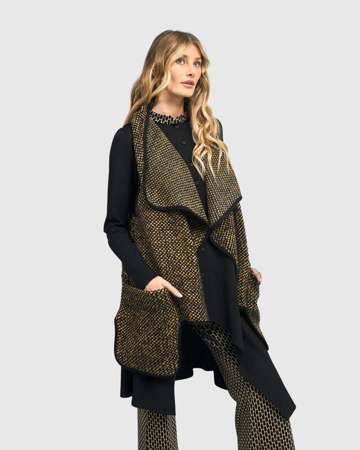 Zora Vest, Ochre