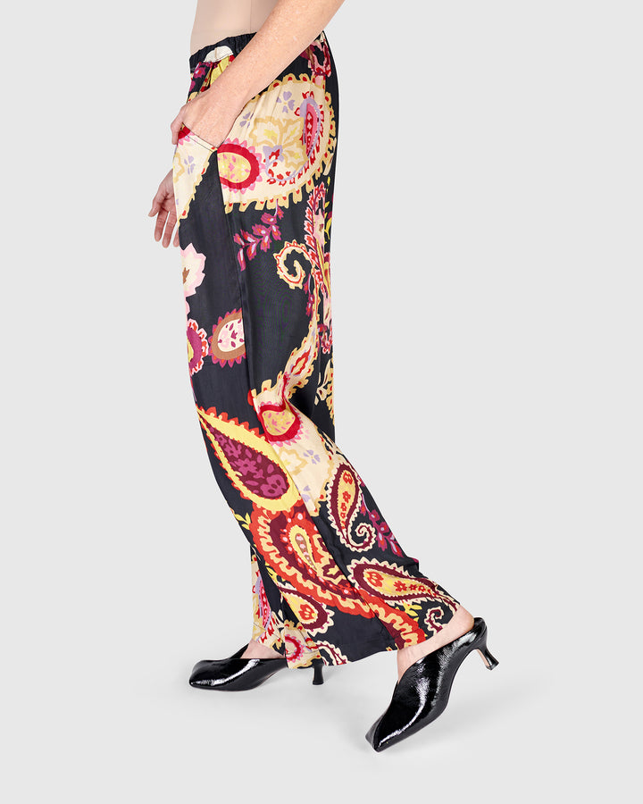 Le Club Party Pants, Fiesta