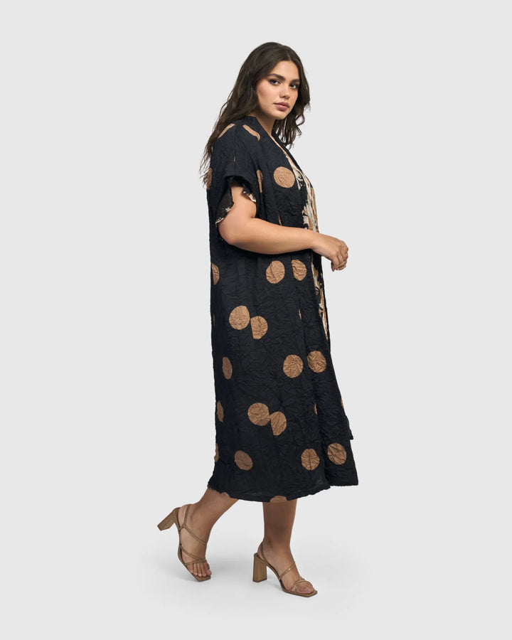 Averna Sleeveless Duster, Circles
