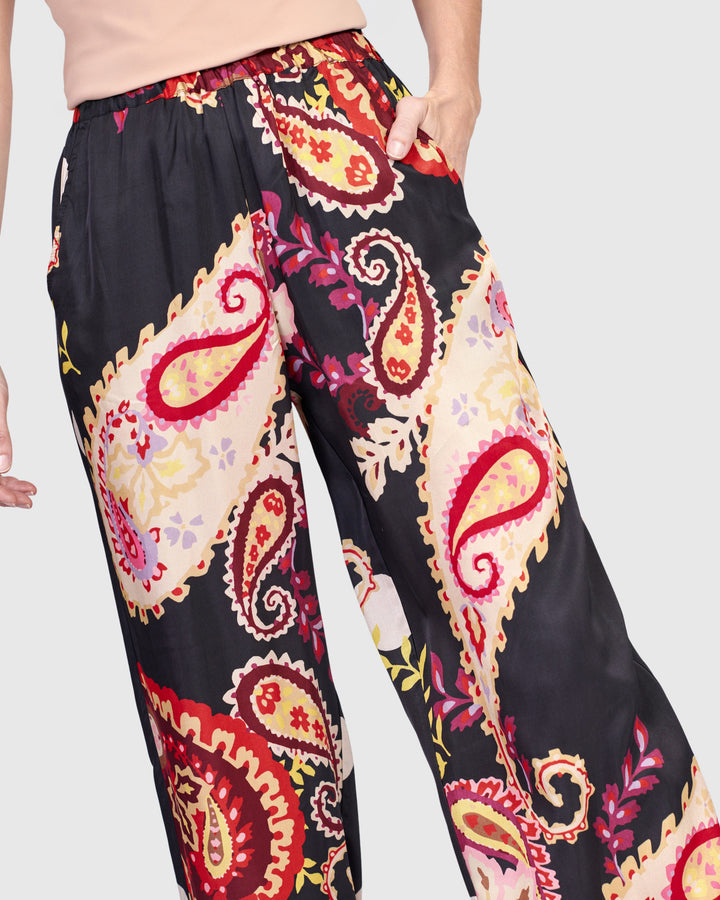 Le Club Party Pants, Fiesta