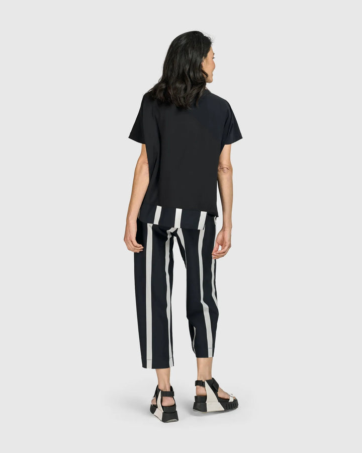 Tekbika Vivienne Tee, Mix