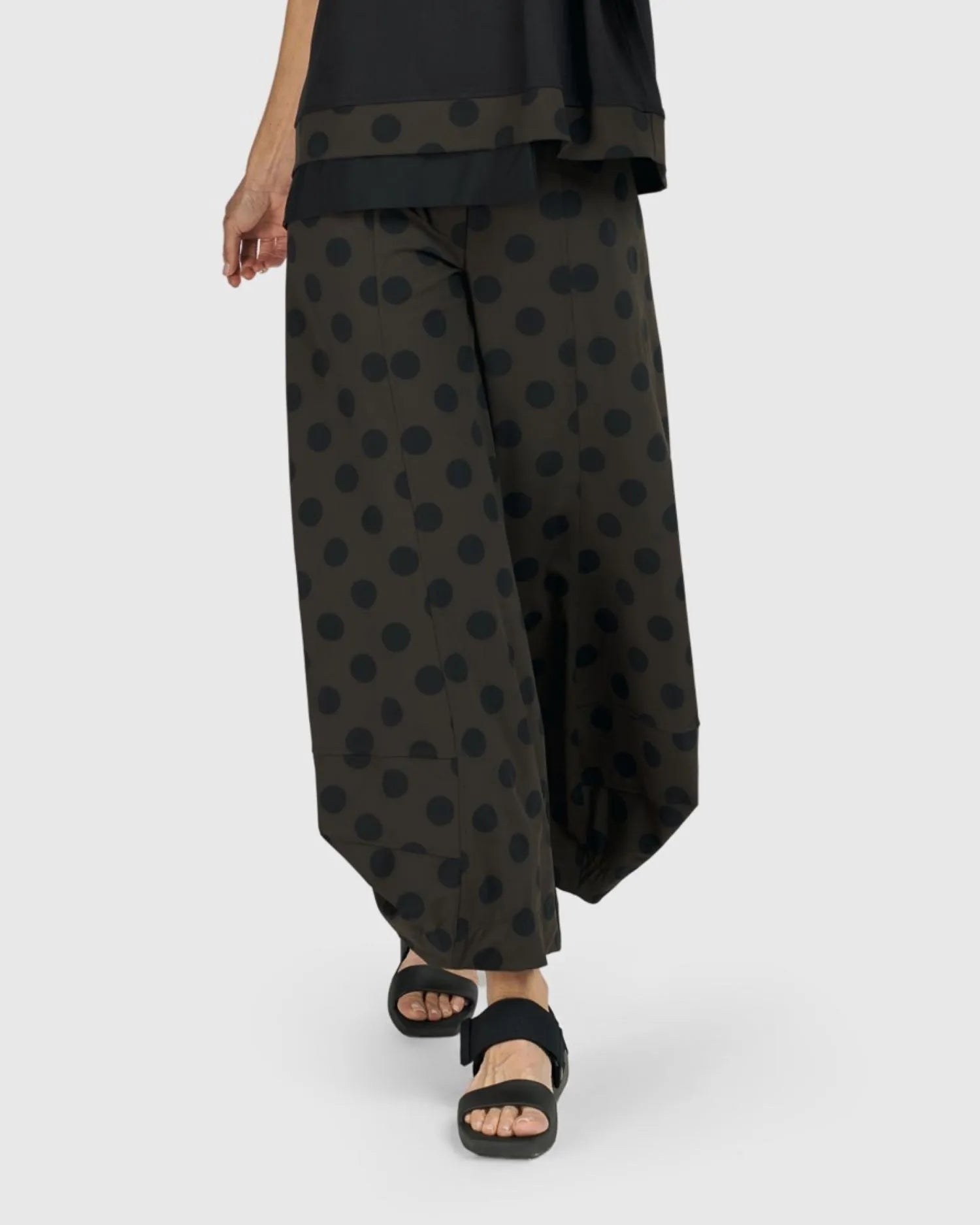 Tekbika Slim Pants, Trails