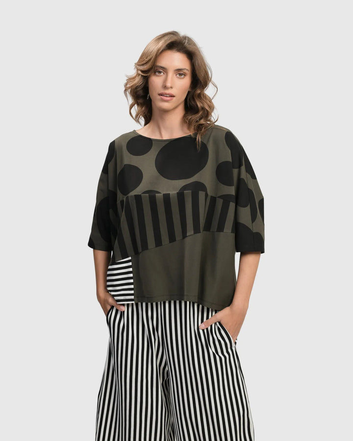 Urban Chihiro Boxy Tee, Khaki