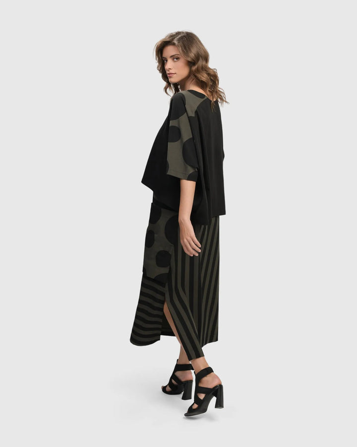 Urban Suntory Cropped Tee, Khaki