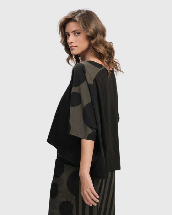 Urban Suntory Cropped Tee, Khaki