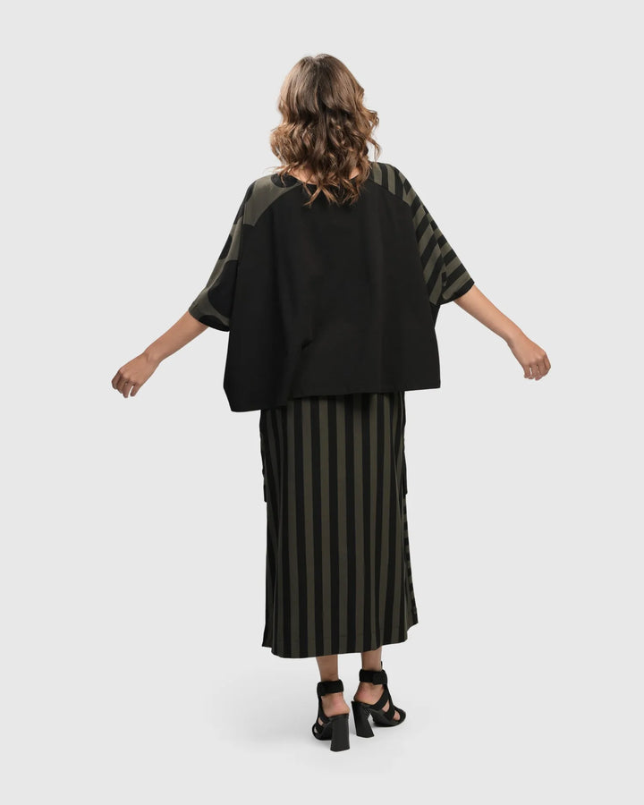 Urban Suntory Cropped Tee, Khaki