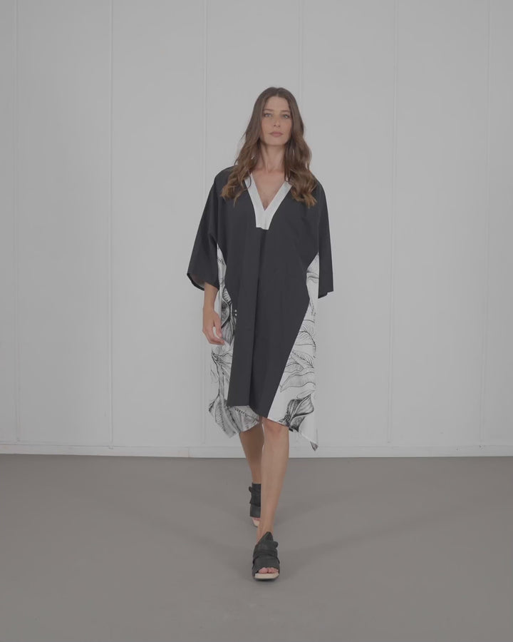 Urban Lagos Caftan, Botanica