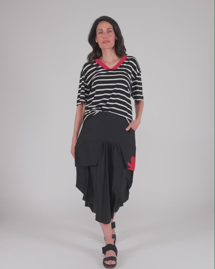 Tekbika Gotta Have Art Skirt, Flower