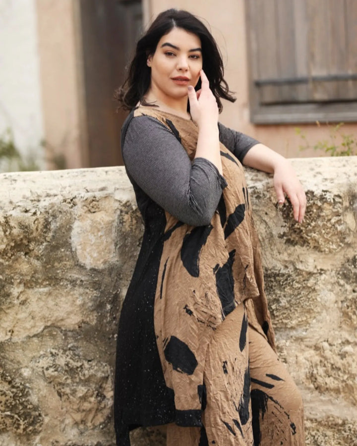 Ru Hi-Lo Crinkle Tunic Top, Sepia