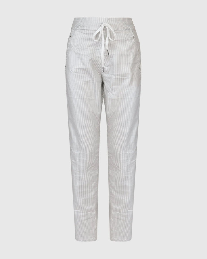 Pinstripe Iconic Stretch Jeans, Silver/white