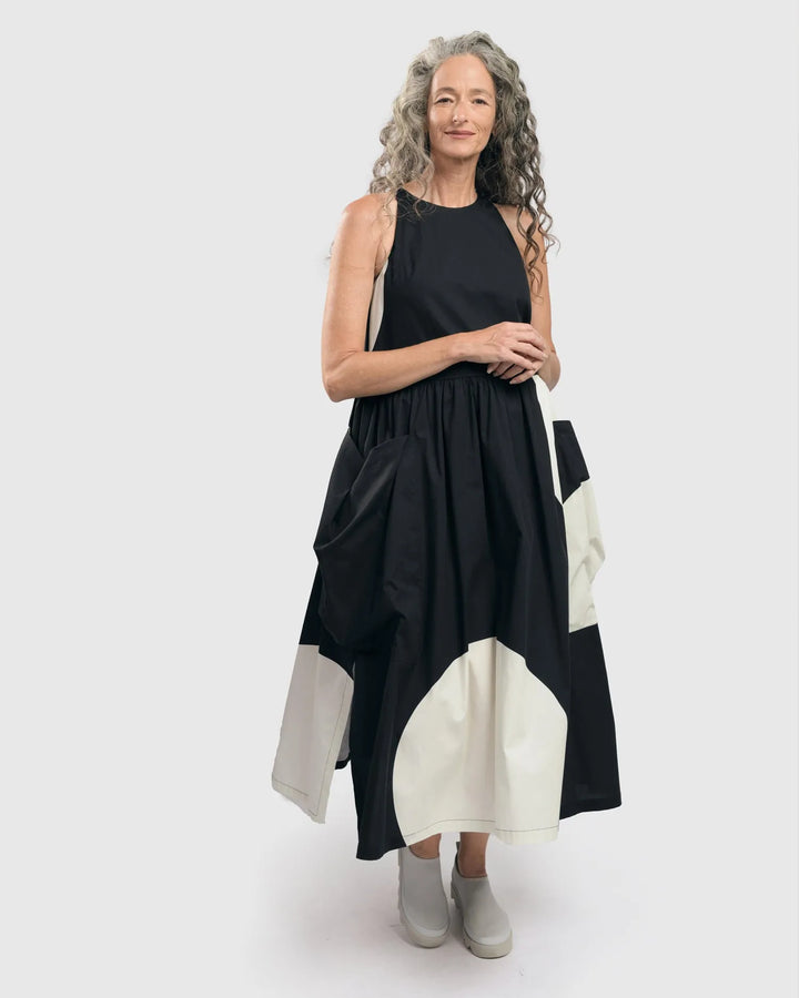 SLEEVELESS MAXI DRESS, BLACK