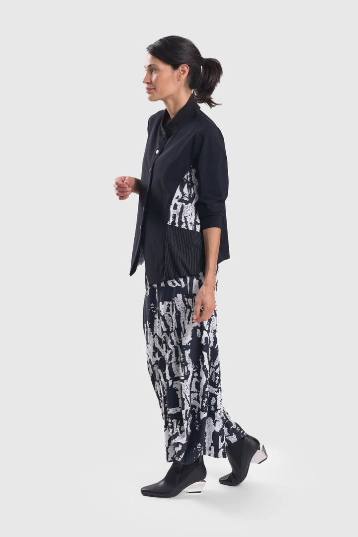 plus size tekbika graffiti punto pants in black/white color