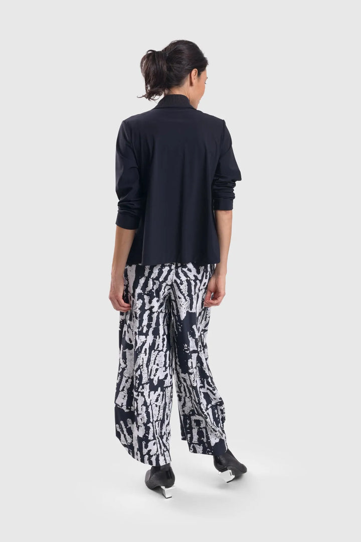 plus size tekbika graffiti punto pants in black/white color