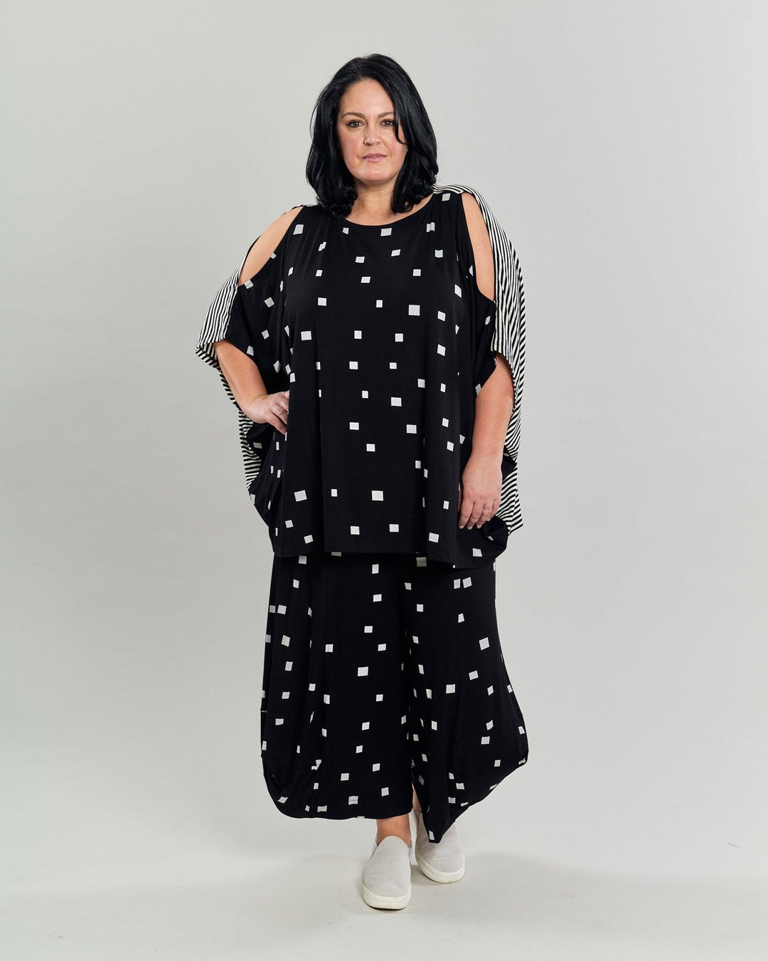 Abby Punto Pants, Squares - Alembika Designer Women's Clothing
