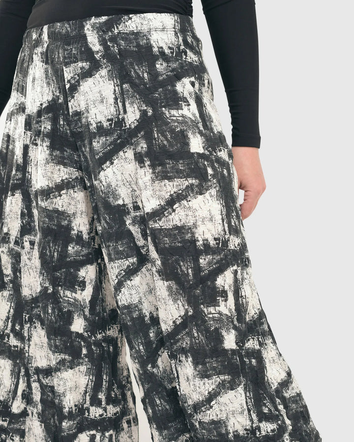 Marble Crinkle Punto Pants for women over 40