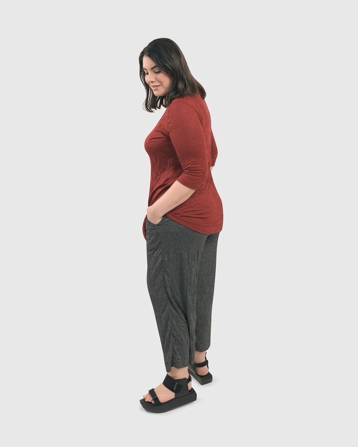 Kari Keyhole Tunic Top, Red