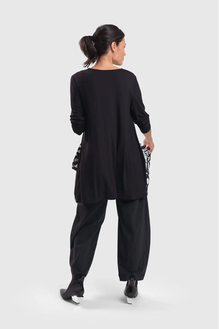 black tekbika pocket top