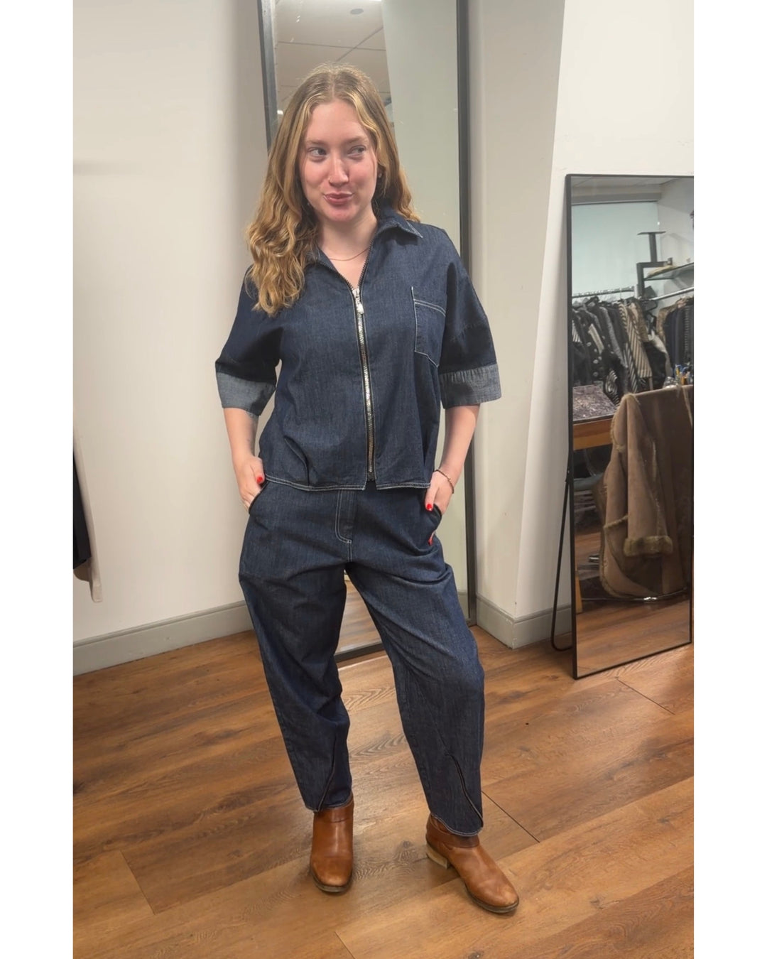 Ozai N Ku Glau Capris, Denim