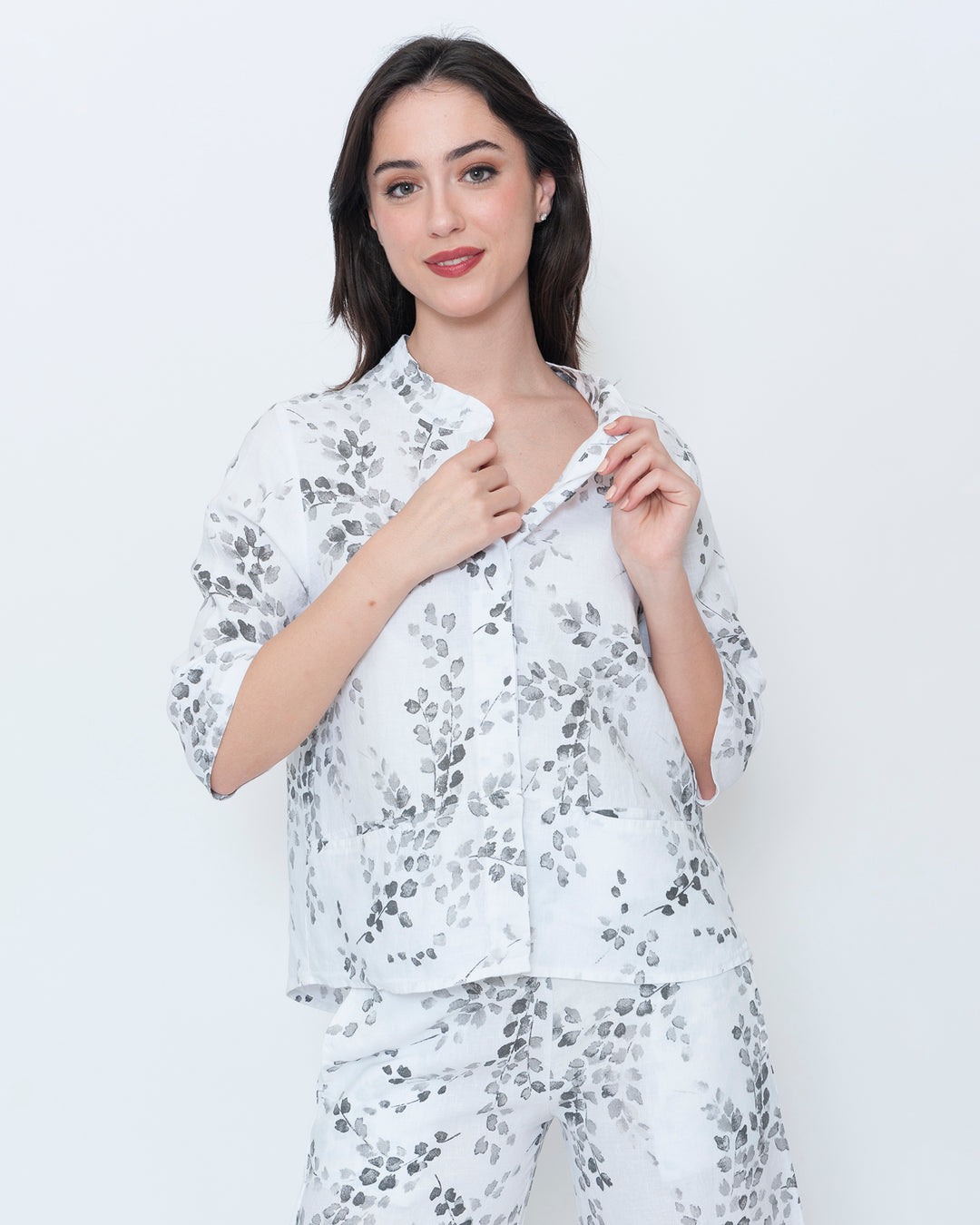 Blueberry Heritage Shirt, White Flora