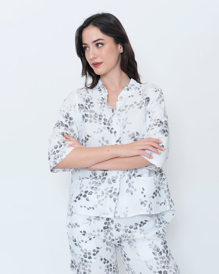 Blueberry Heritage Shirt, White Flora