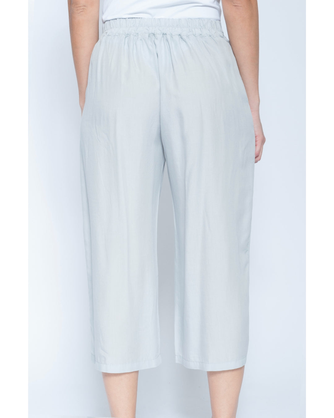 Blueberry Cove Capris, Silver
