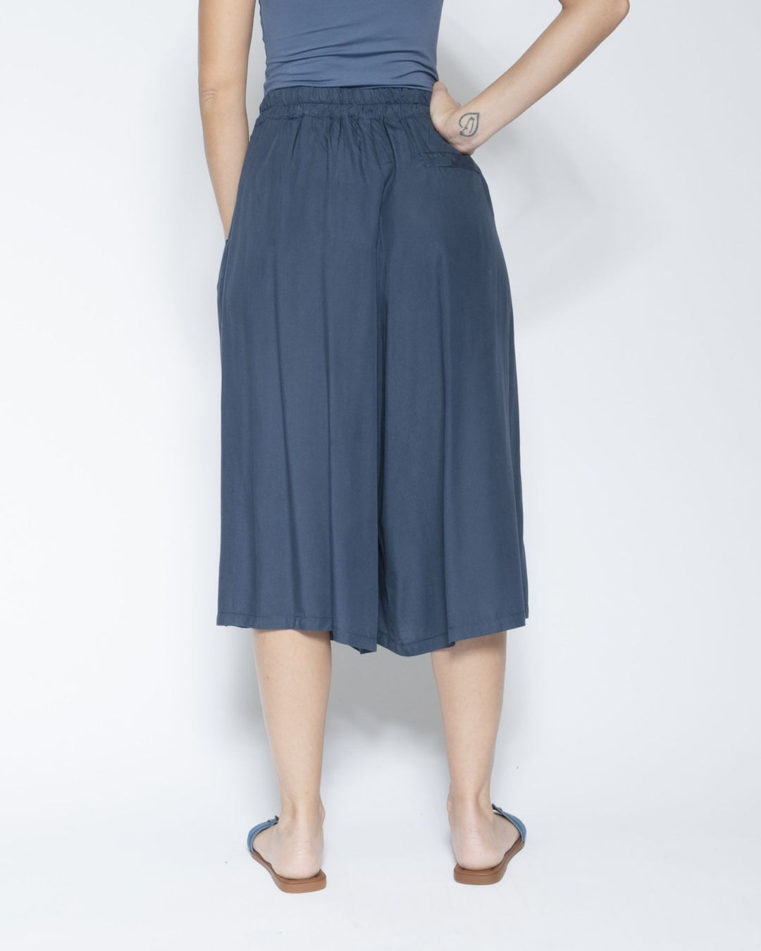 Blueberry Palazzo Capris, Navy