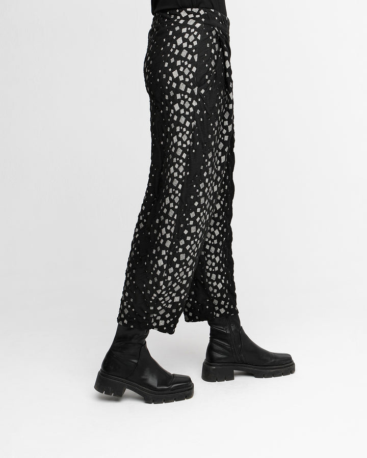 Ozai N Ku Pixelate Pants, Black