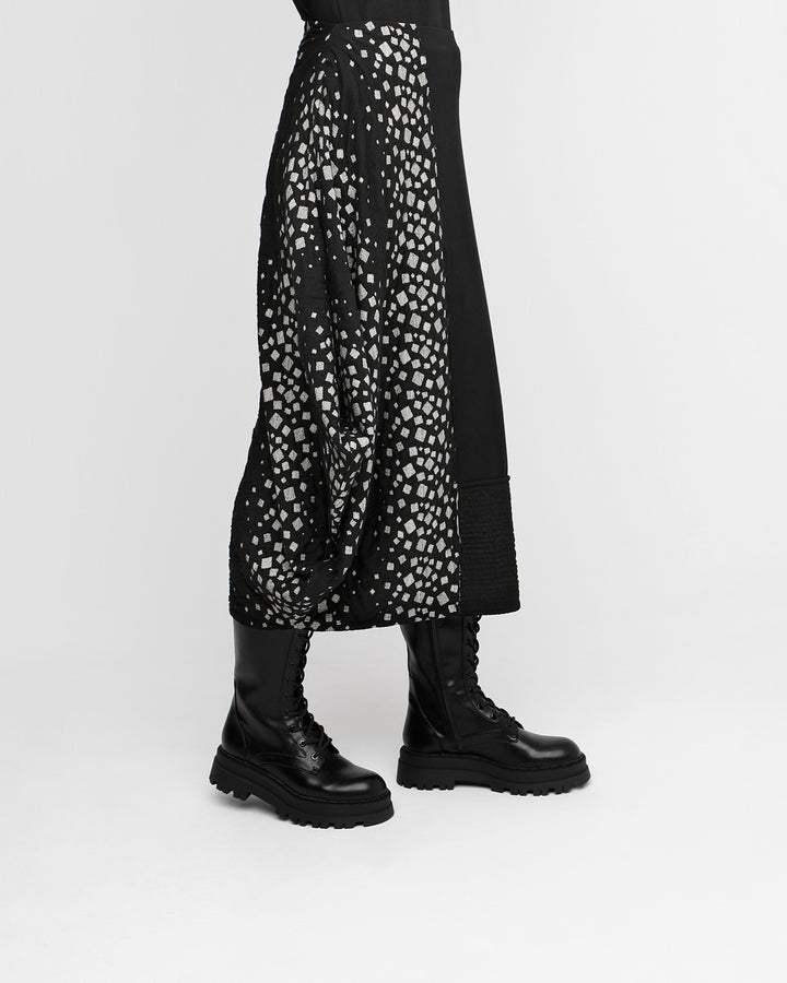 Ozai N Ku Astro Skirt, Black