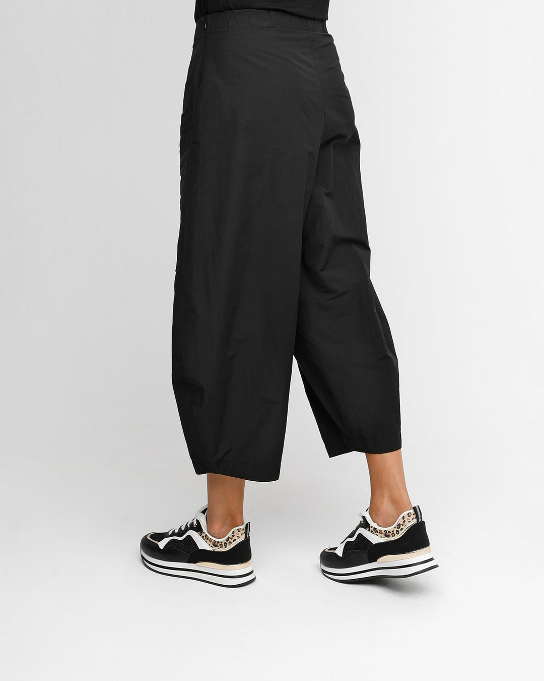 Ozai N Ku Puff Pants, Black