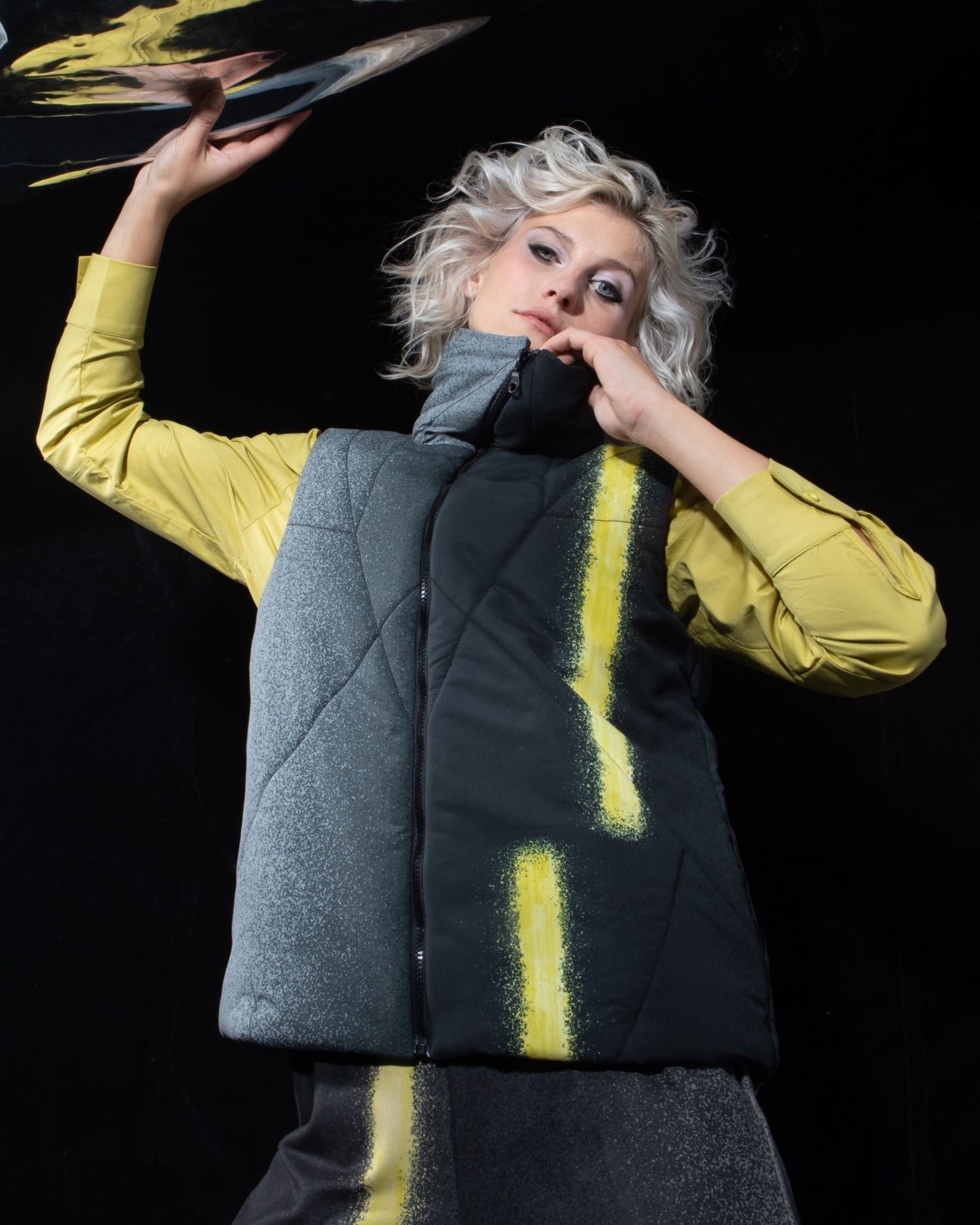 Ozai N Ku Phos Puffer Vest, Horizon – Alembika U.S.