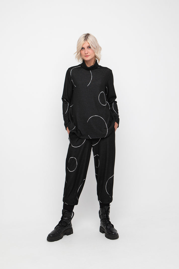 Ozai N Ku Lunara Pullover, Black