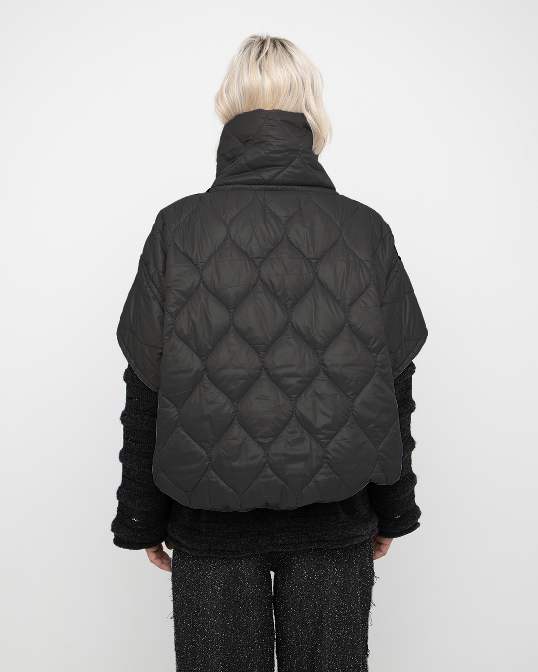 Ozai N Ku Chasm Bubble Reversible Vest, Black