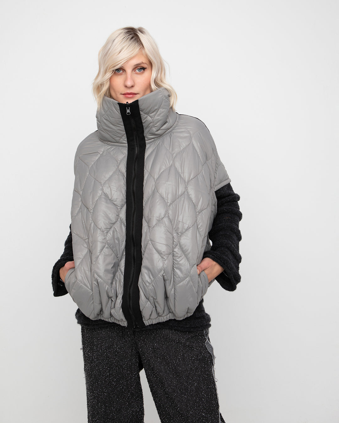 Ozai N Ku Chasm Bubble Reversible Vest, Grey