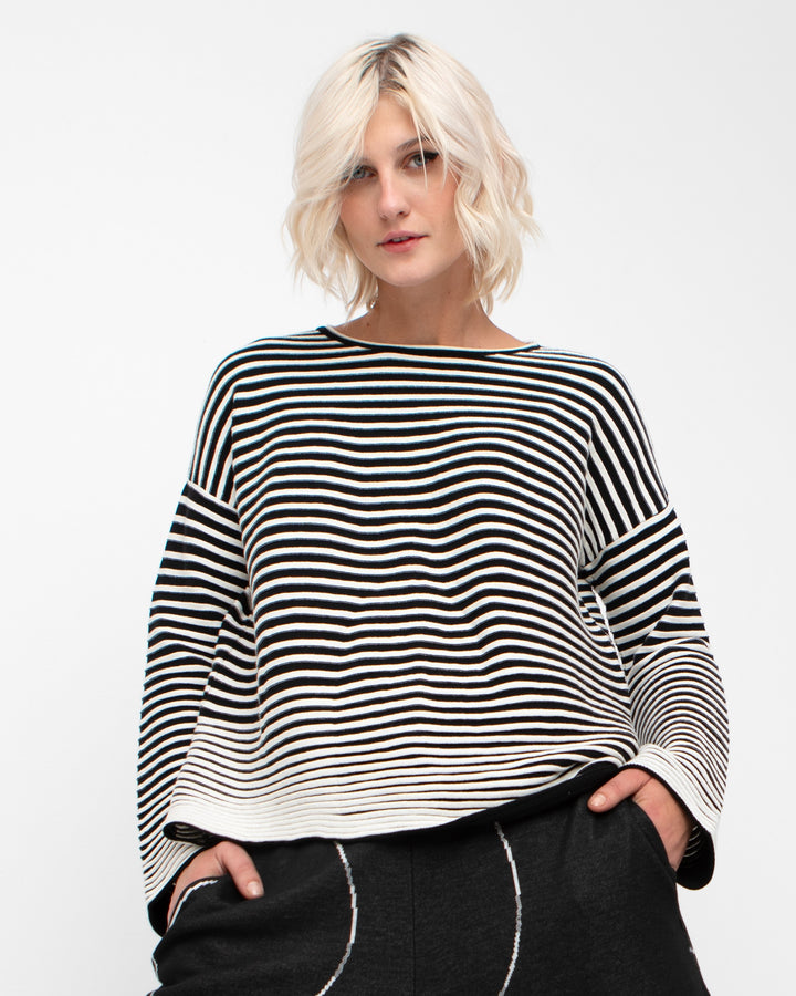 Ozai N Ku Magnitis Sweater, Stripes