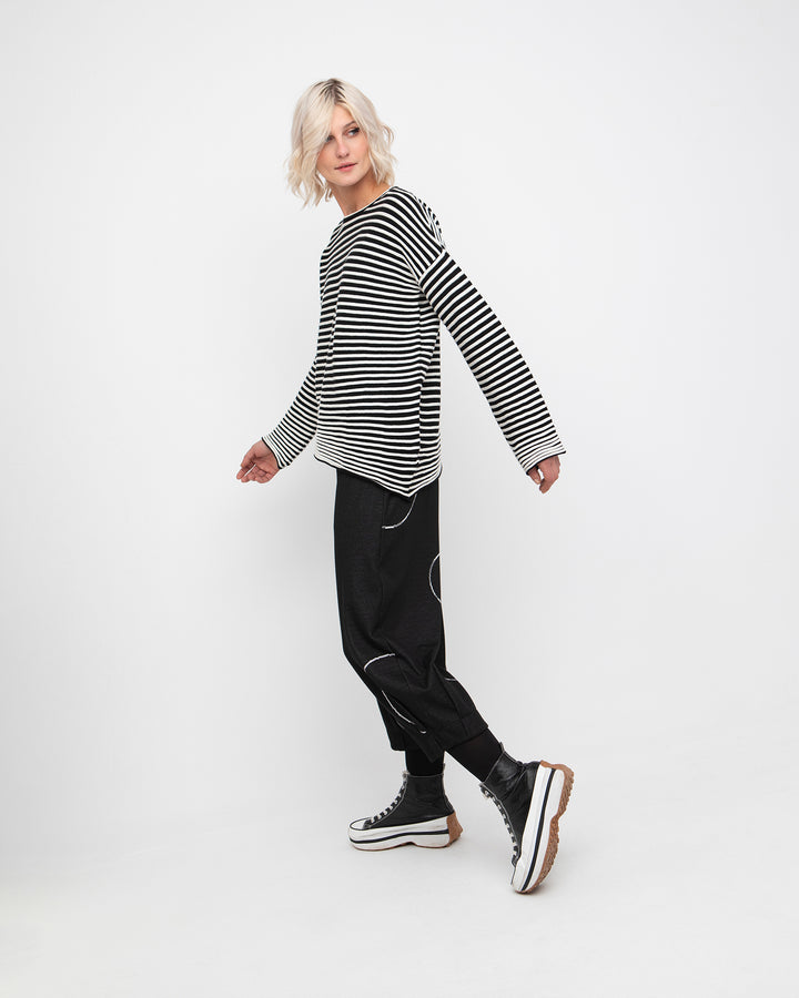 Ozai N Ku Magnitis Sweater, Stripes