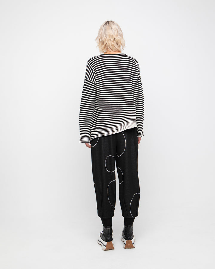 Ozai N Ku Magnitis Sweater, Stripes