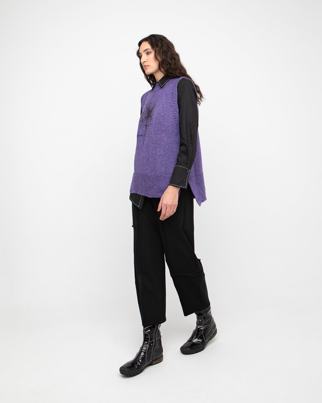 Ozai N Ku Seis Sweater Vest, Purple
