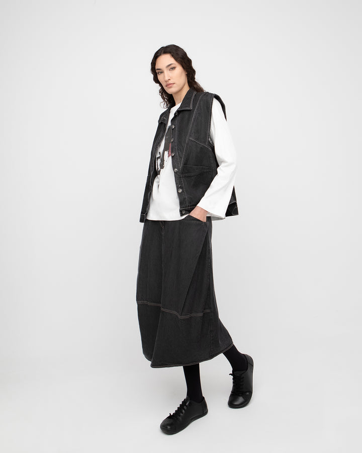 Ozai N Ku Cuirass Vest, Black Denim
