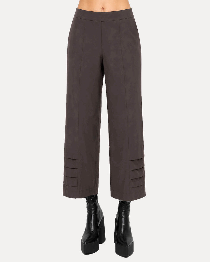 Ozai N Ku Guard Crop Pant, Brown