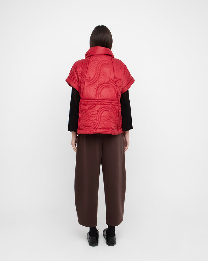 Ozai N Ku Micron Cinch Vest, Cherry