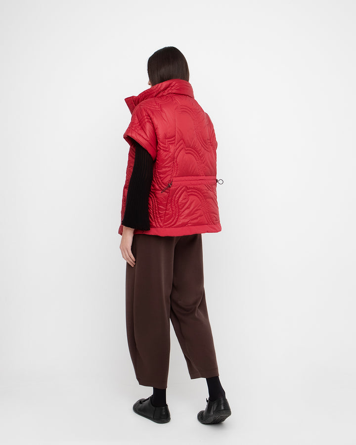 Ozai N Ku Micron Cinch Vest, Cherry