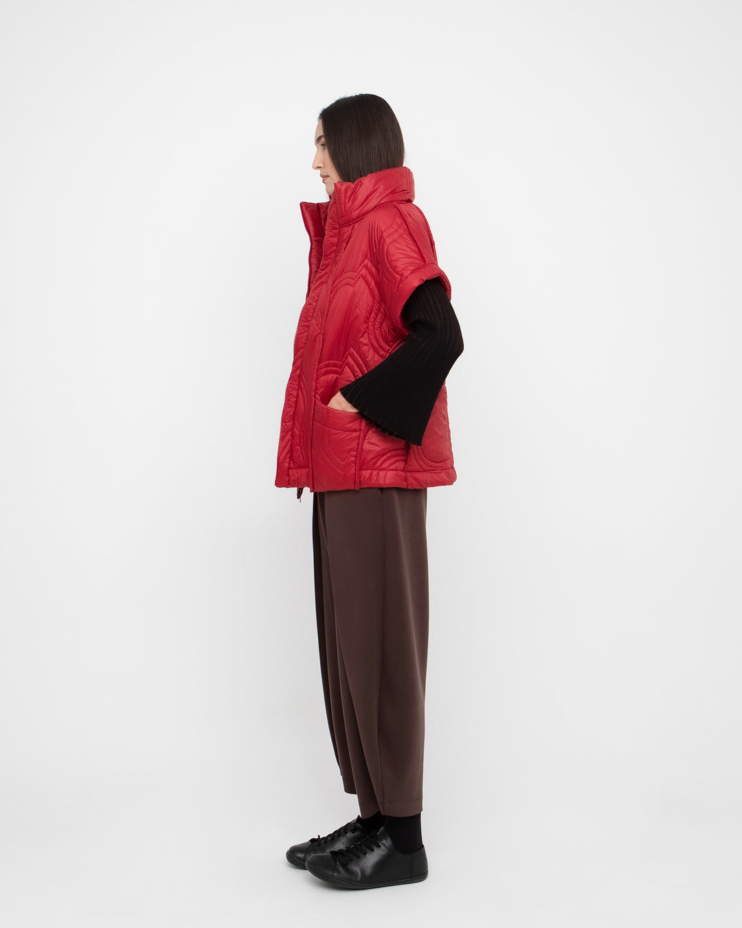 Ozai N Ku Micron Cinch Vest, Cherry