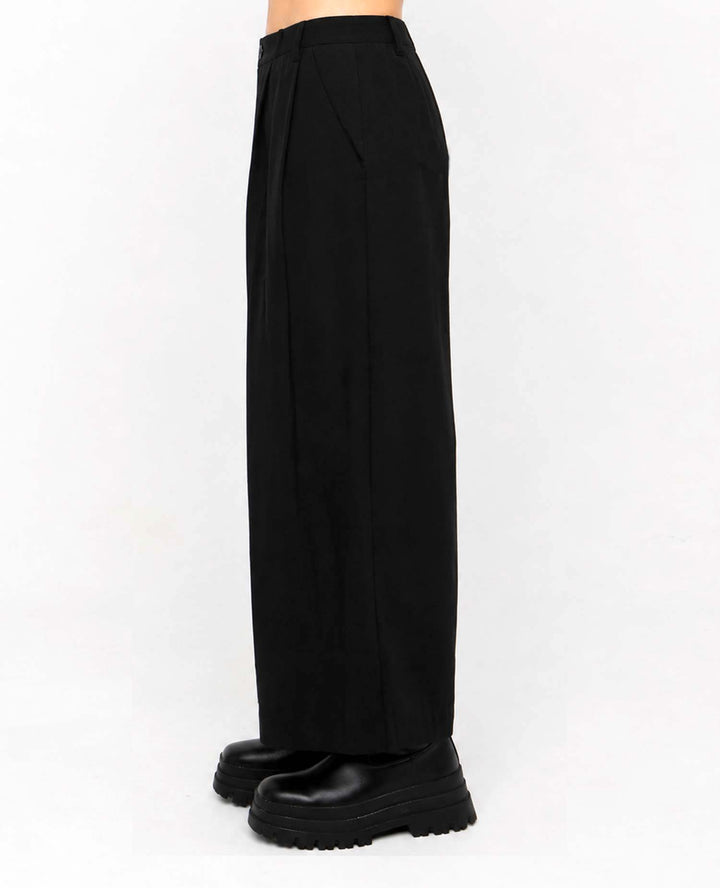 Ozai N Ku Singularity Pants, Black