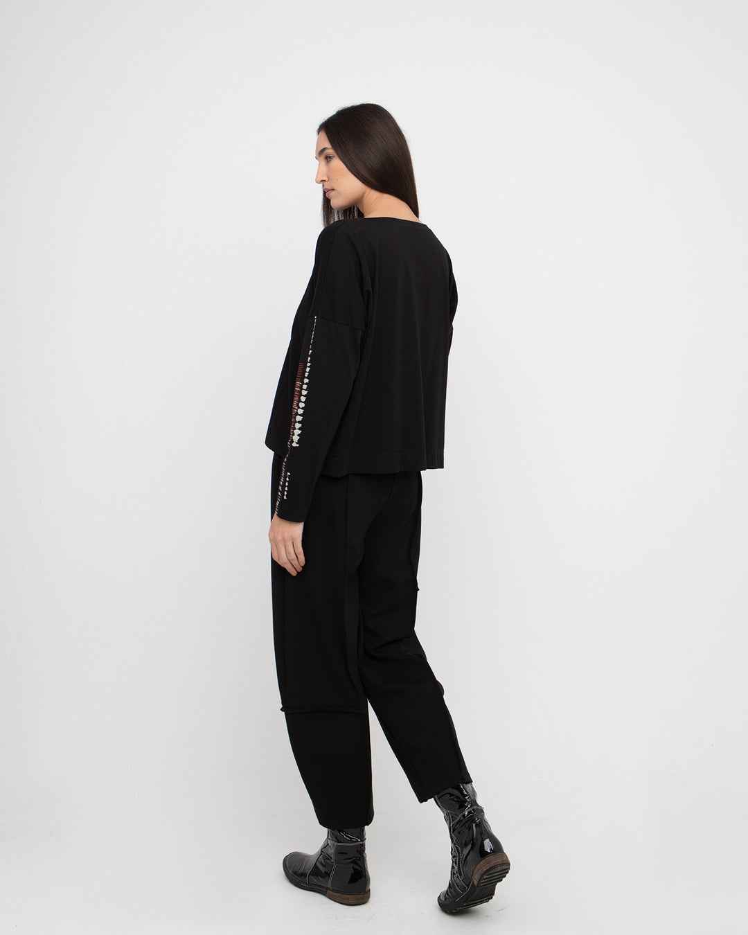 Ozai N Ku Crosshatch Boxy Tee, Black