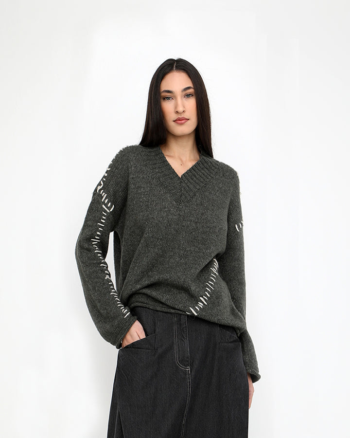 Ozai N Ku Stitching V-Neck Sweater, Lichen