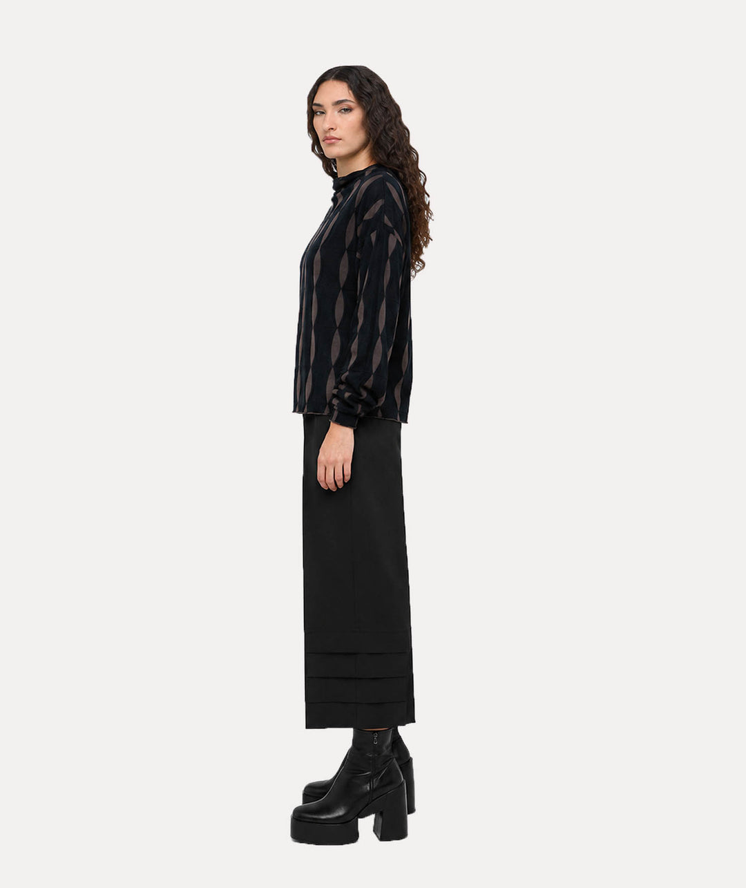 Ozai N Ku Scallop Sweater, Black/Walnut